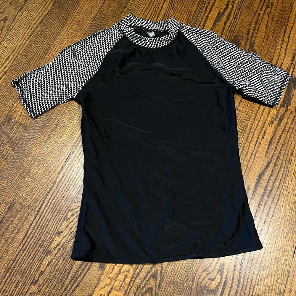 Old Navy rashguard